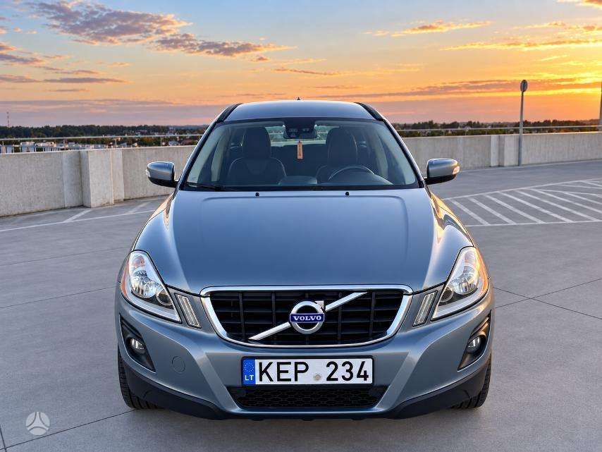 Volvo XC60 2009 — photo 14