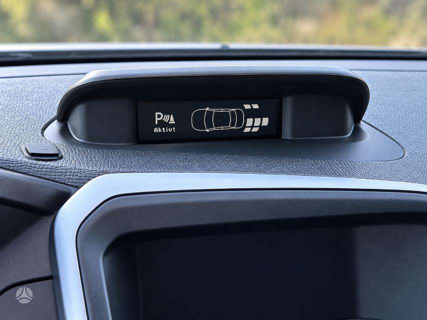 Volvo XC60 2009 — photo 26