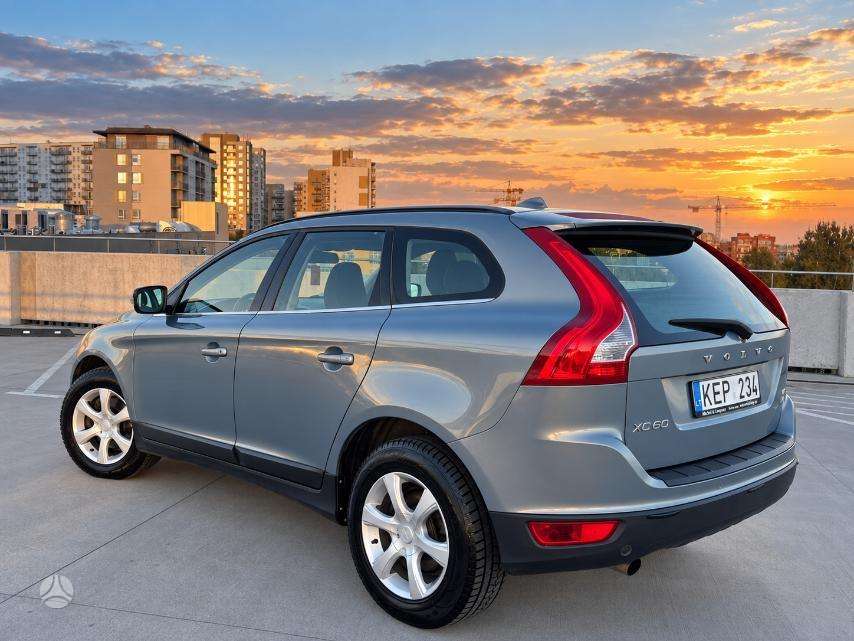 Volvo XC60 2009 — photo 6