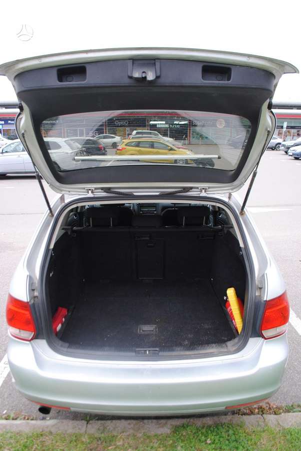 Volkswagen Golf 2010 — photo 10