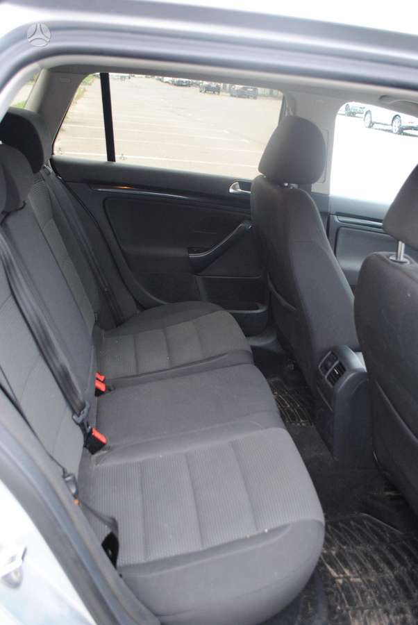 Volkswagen Golf 2010 — photo 18