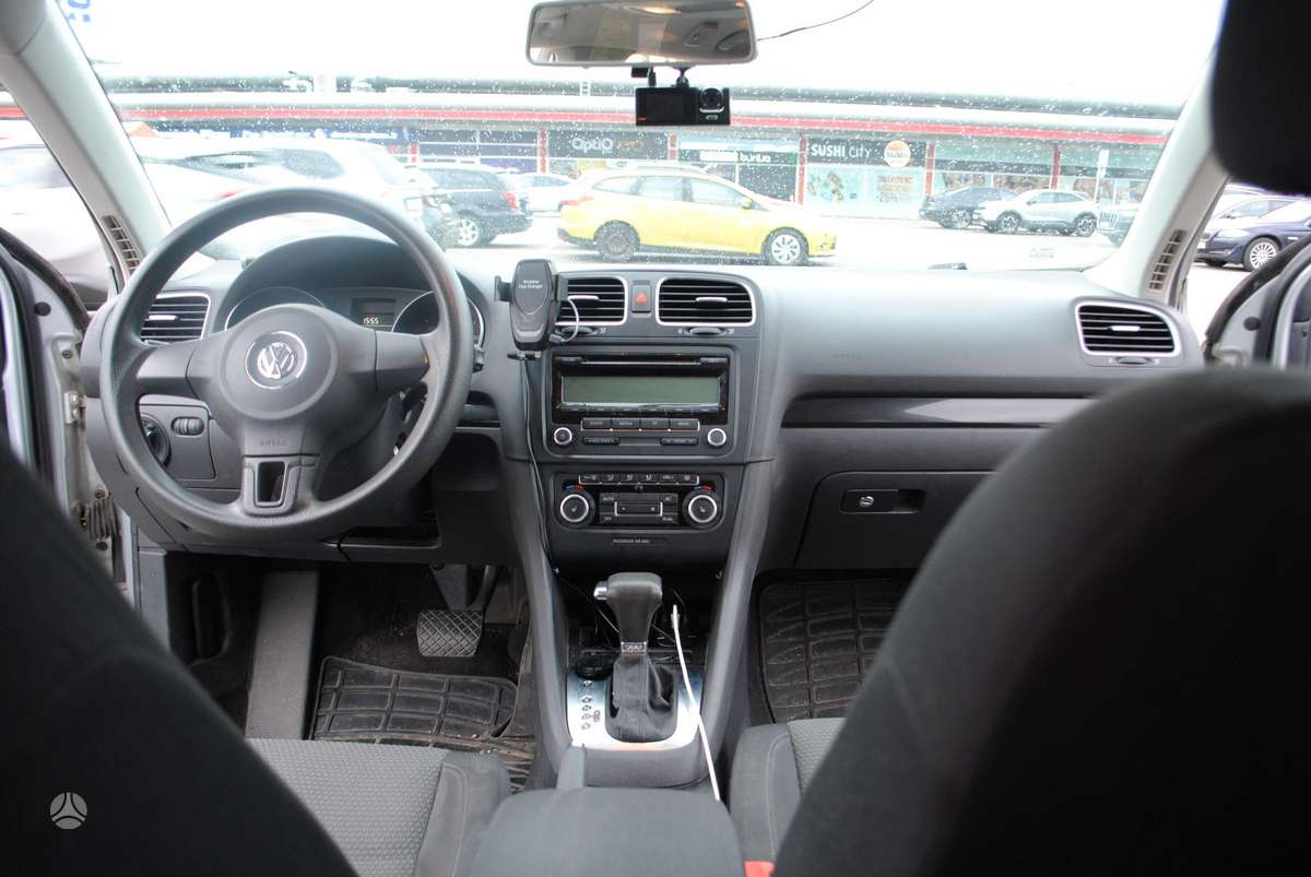Volkswagen Golf 2010 — photo 22