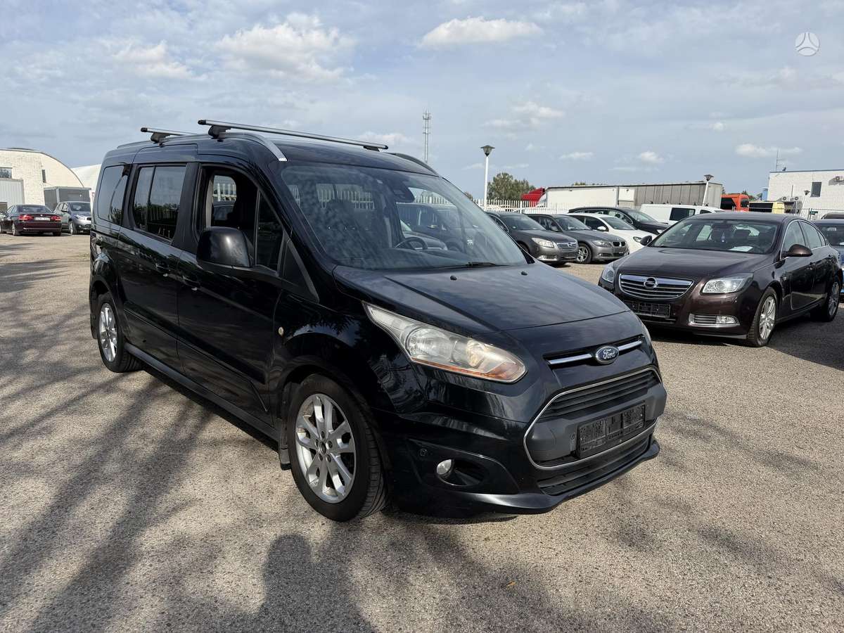 Ford Tourneo 2015 — салон