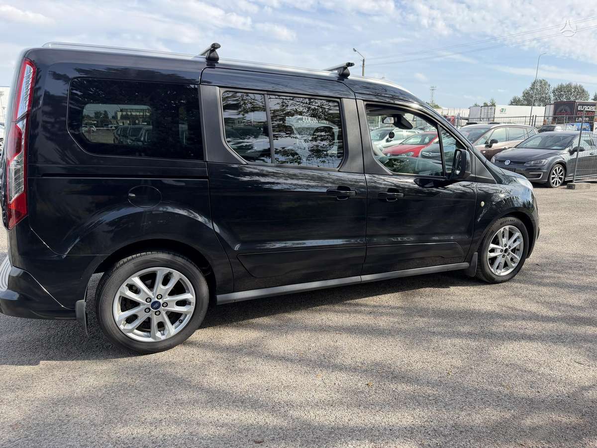 Ford Tourneo 2015 — двигун 1560 cm³, 116 HP (85kW)