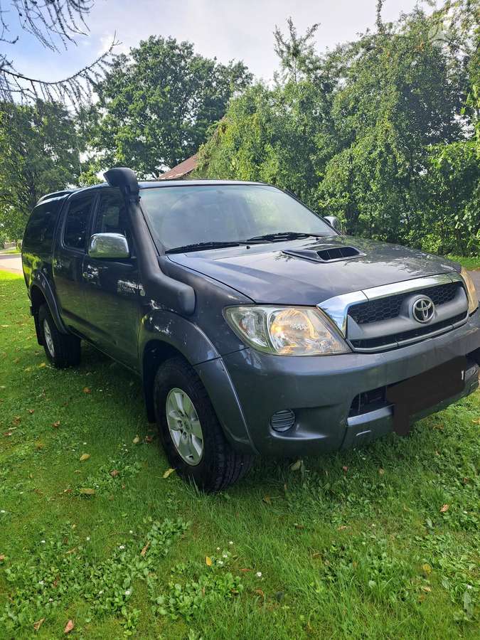 Toyota Hilux 2011 — авто для ЗСУ з Європи