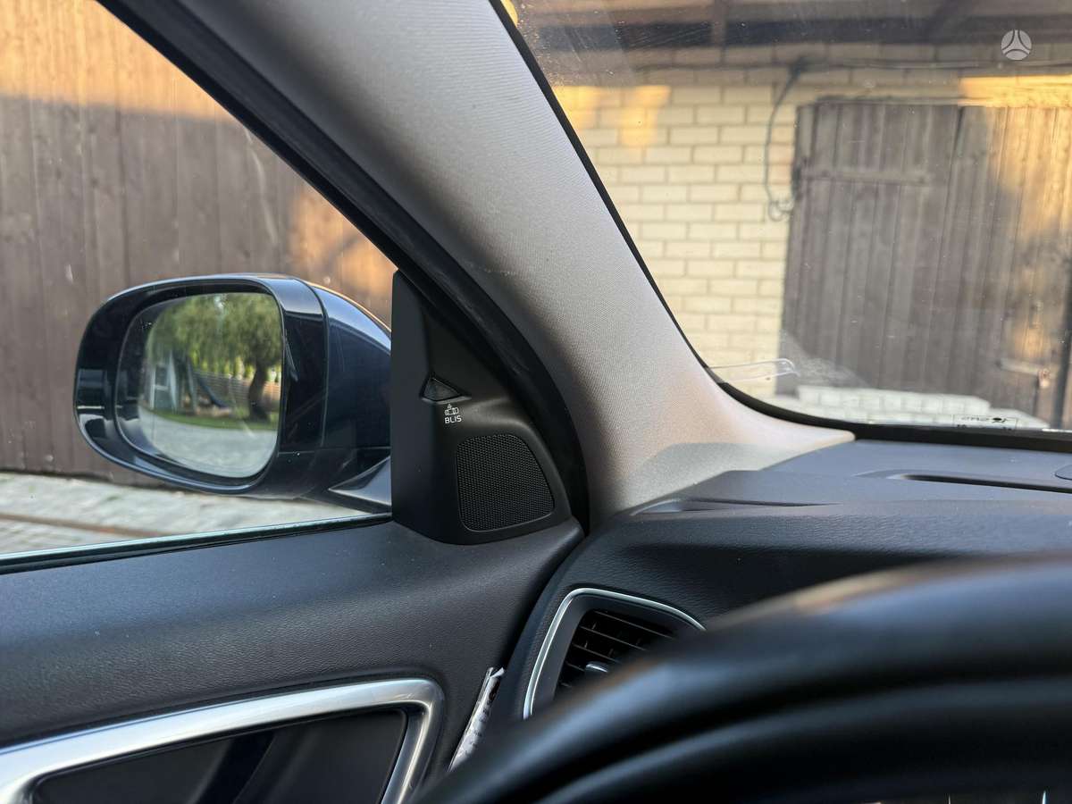 Volvo V60 2014 — photo 22
