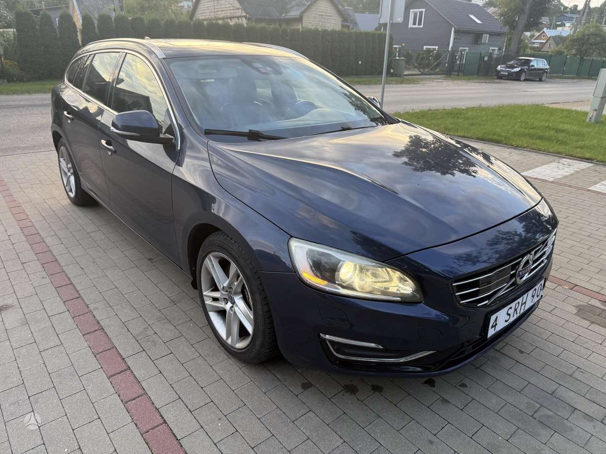 Volvo V60 2014 — photo 9