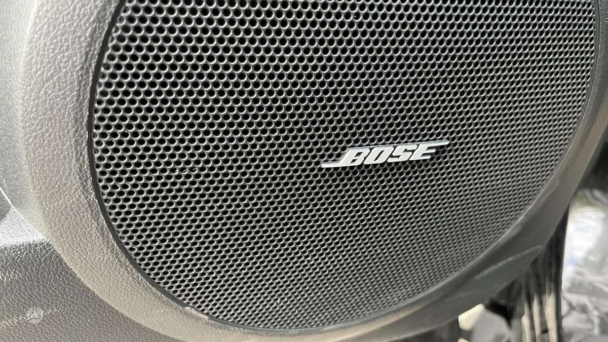 Mazda CX-7 2011 — photo 16
