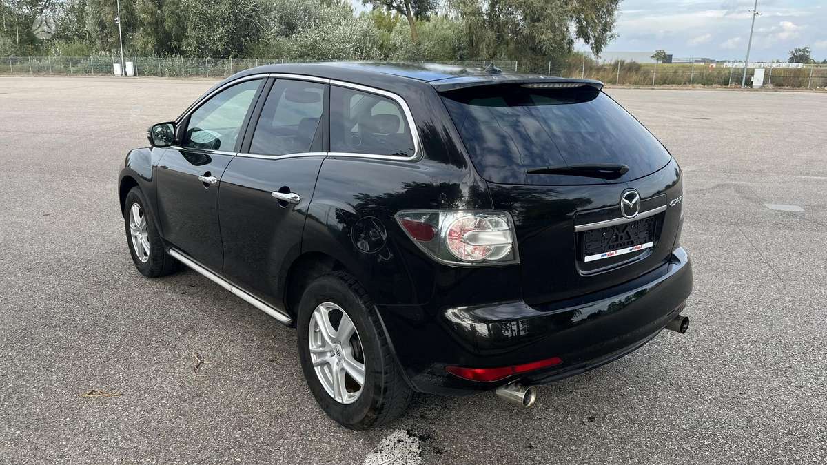 Mazda CX-7 2011 — interior