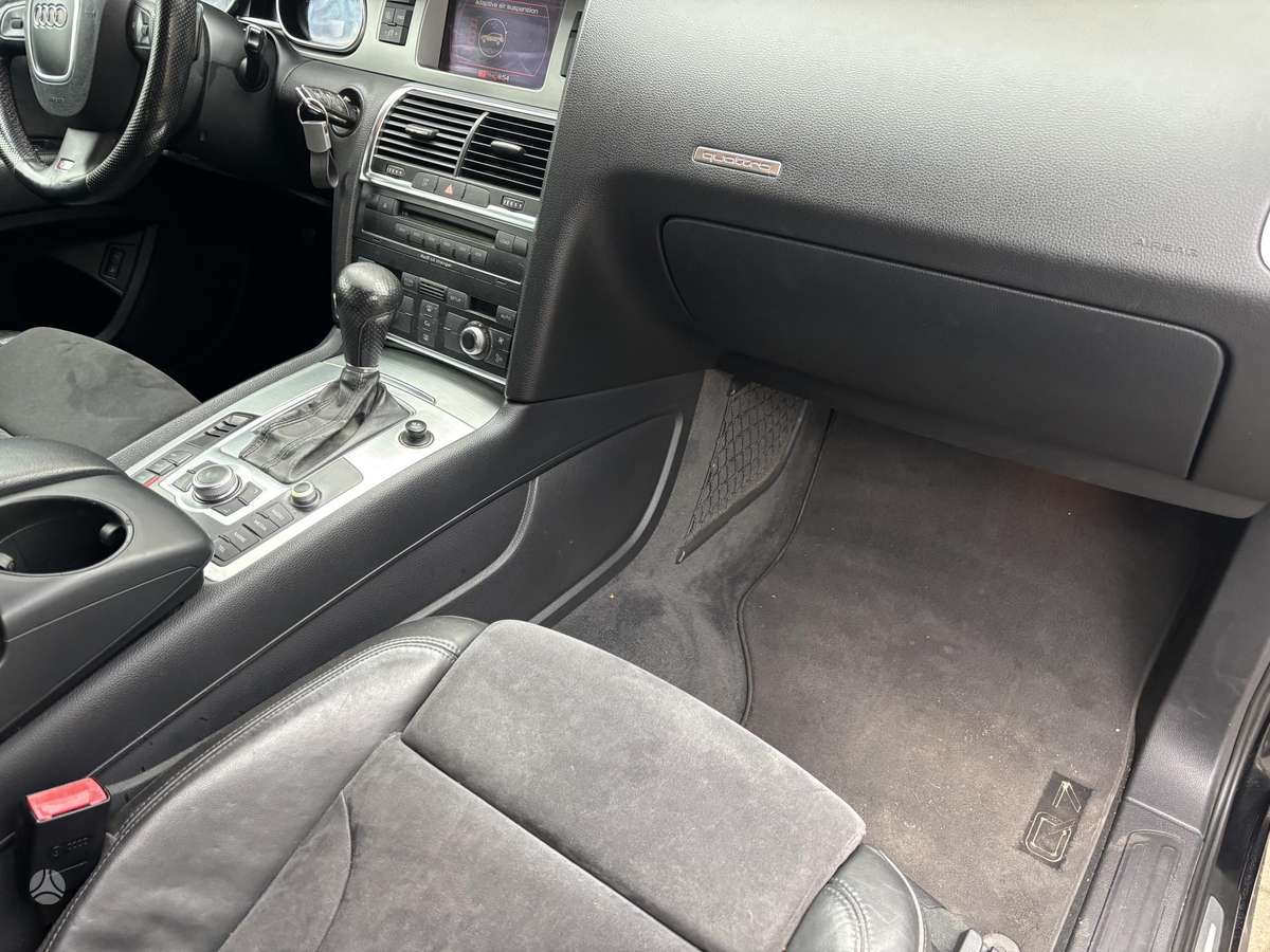 Audi Q7 2007 — photo 11