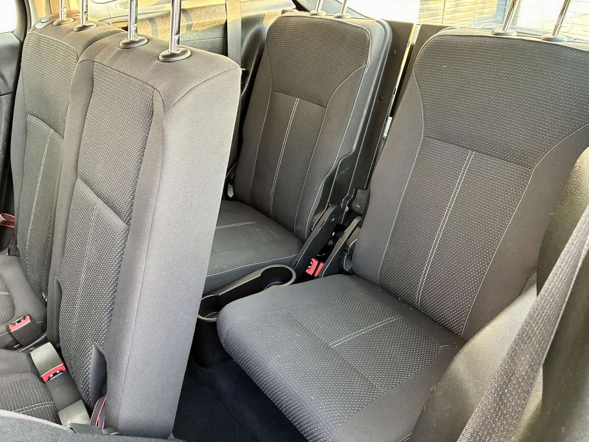 Opel Zafira 2015 — photo 15