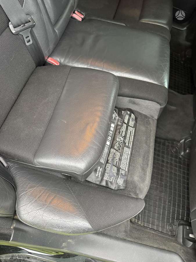 Volvo V70 2006 — photo 17