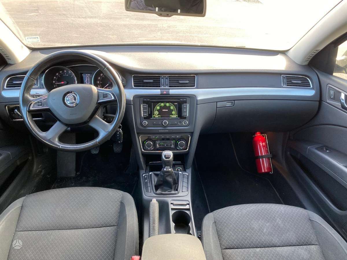 Skoda Superb 2014 — photo 19