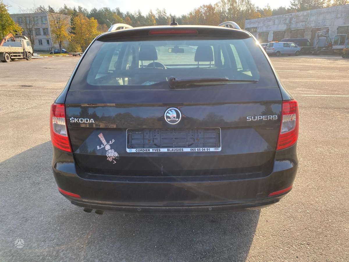Skoda Superb 2014 — engine 1598 cm³, 105 HP (77kW)