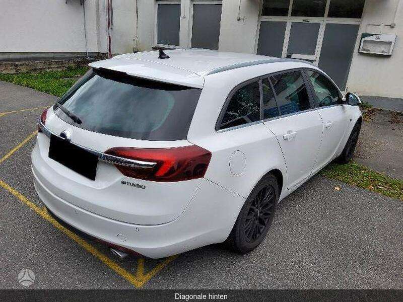 Opel Insignia 2014 — rear view