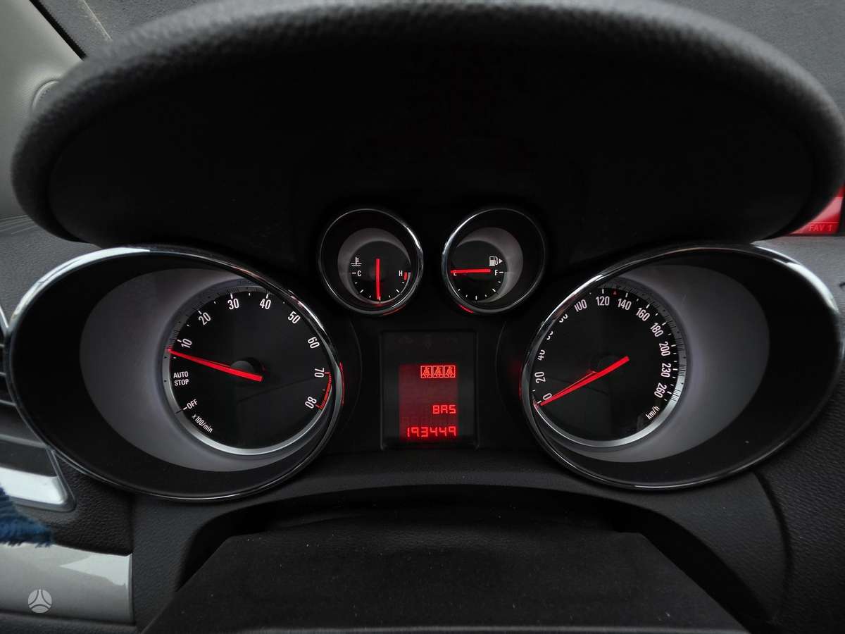 Opel Mokka 2013 — photo 25