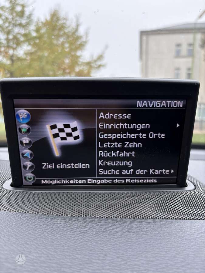 Volvo V70 2011 — photo 16