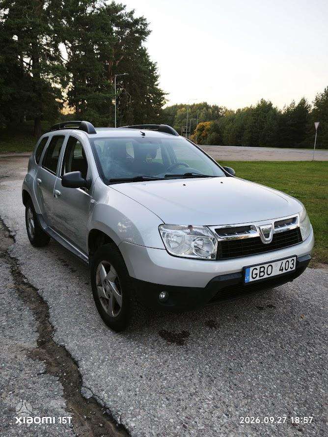 Dacia Duster 2012 — rear view