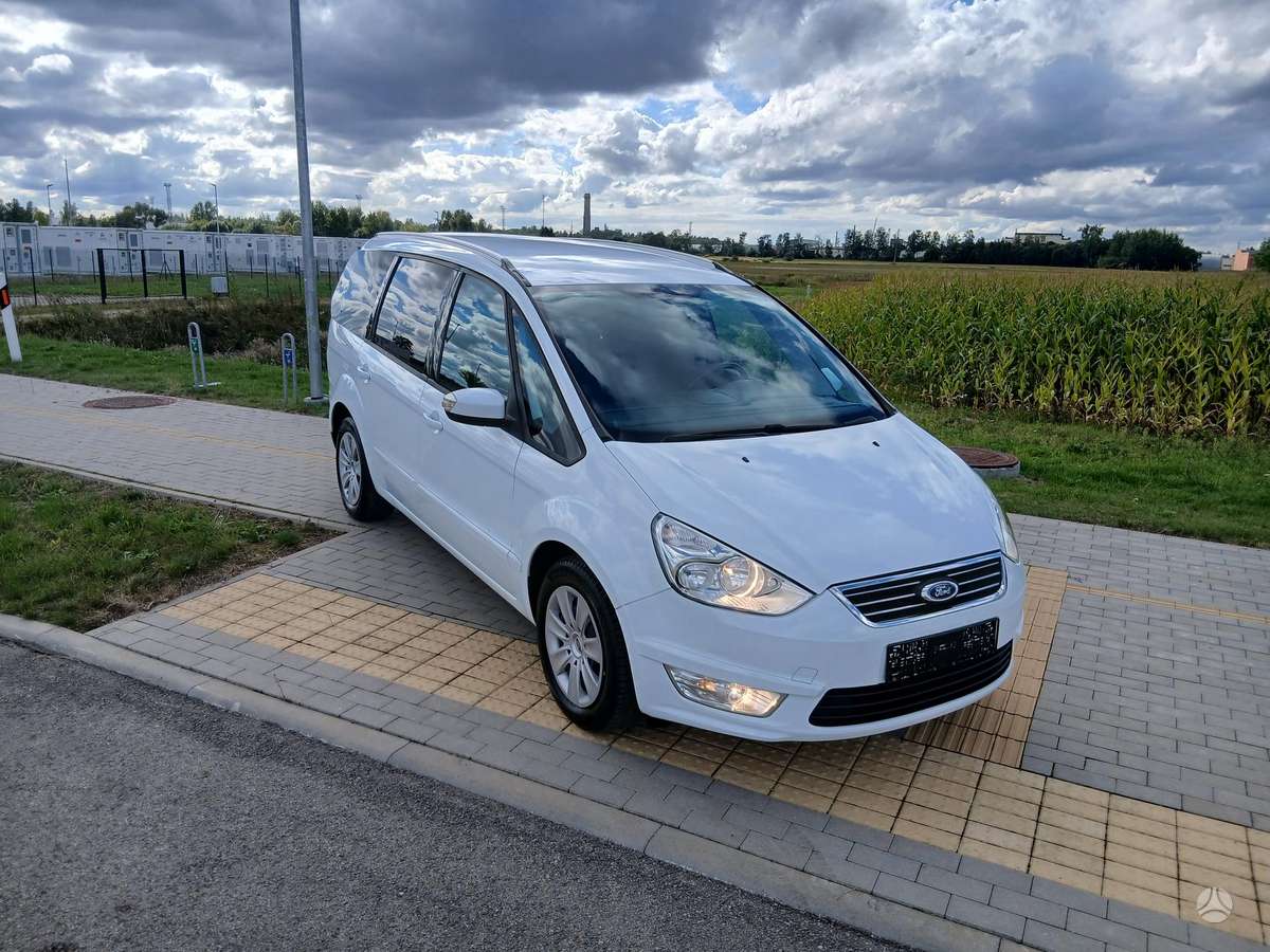 Ford Galaxy 2013 — photo 5