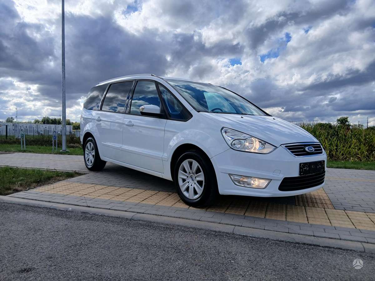 Ford Galaxy 2013 — photo 9