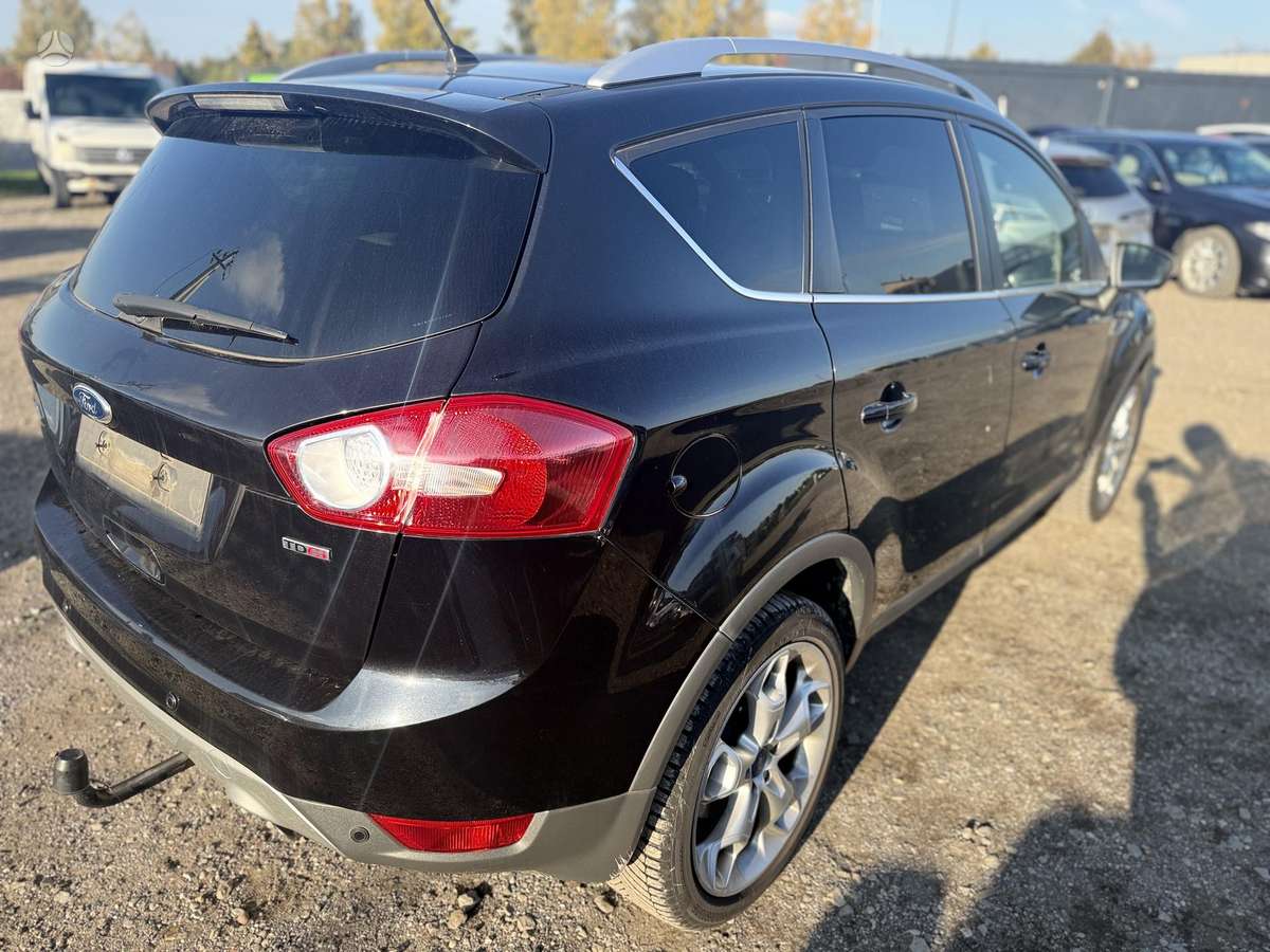 Ford Kuga 2011 — двигун 2000 cm³, 136 HP (100kW)