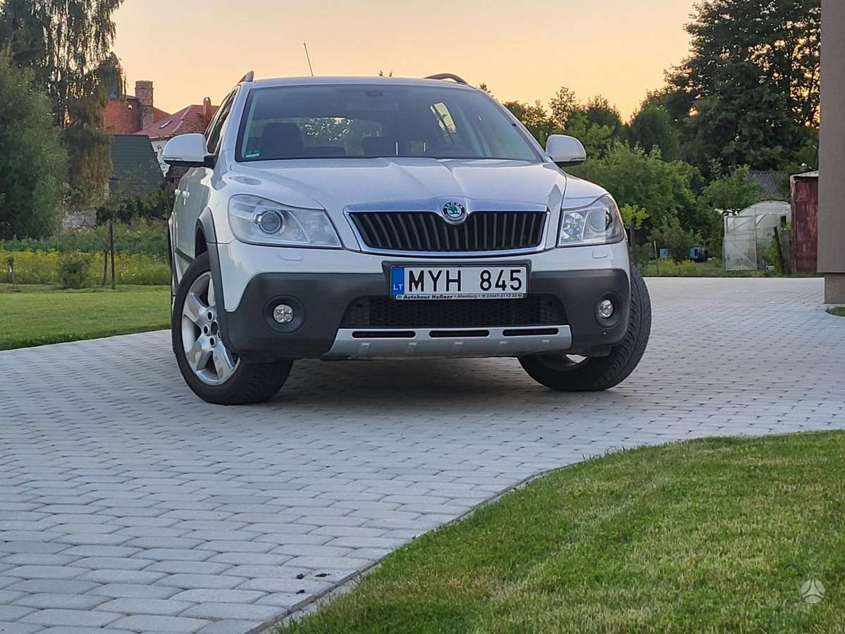 Skoda Octavia 2011 — двигун 1800 cm³, 160 HP (118kW)