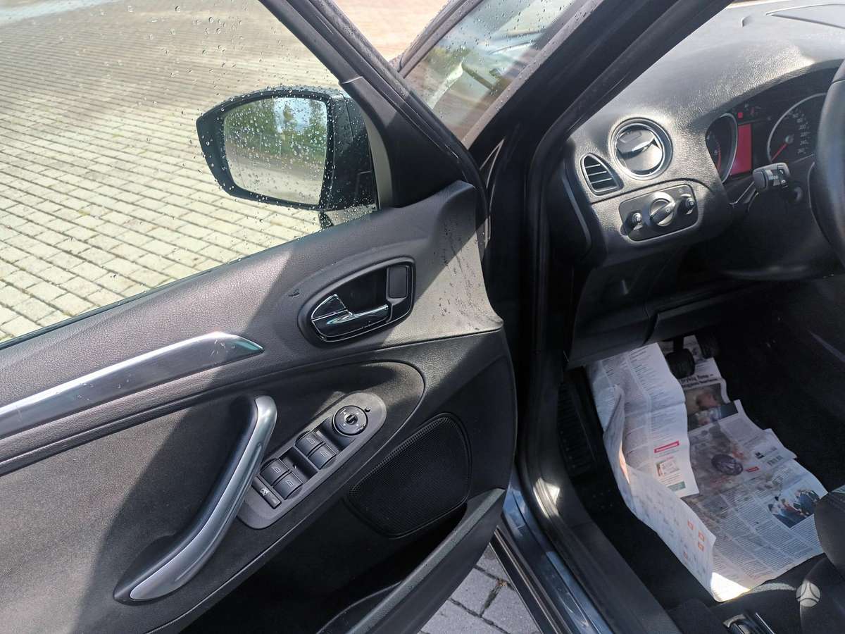 Ford S-MAX 2007 — photo 15