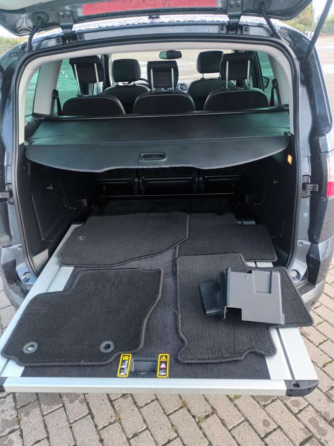 Ford S-MAX 2007 — photo 16