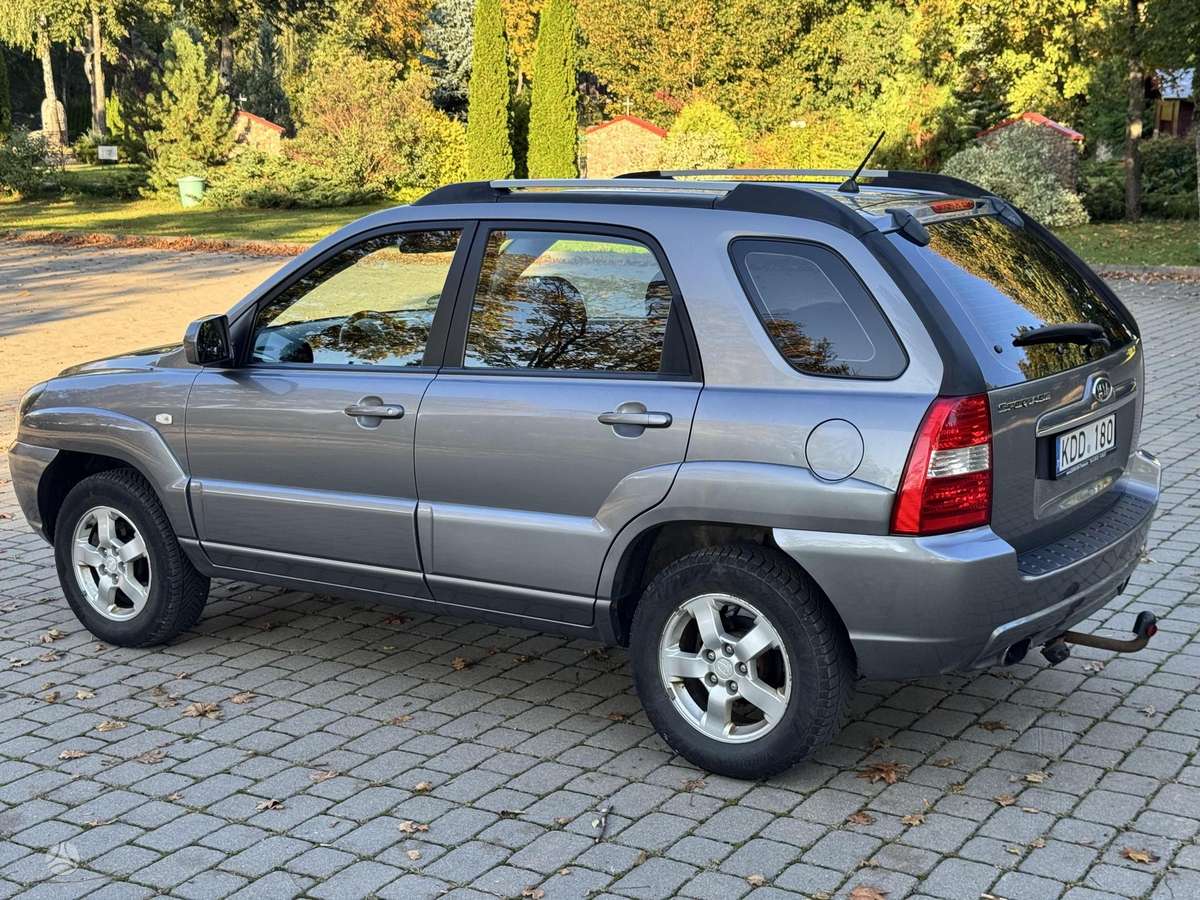 Kia Sportage 2008 — салон