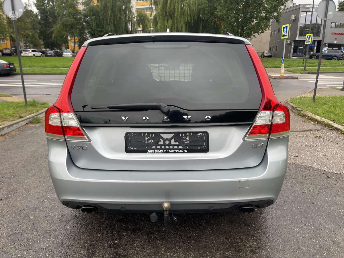 Volvo V70 2015 — фото 11