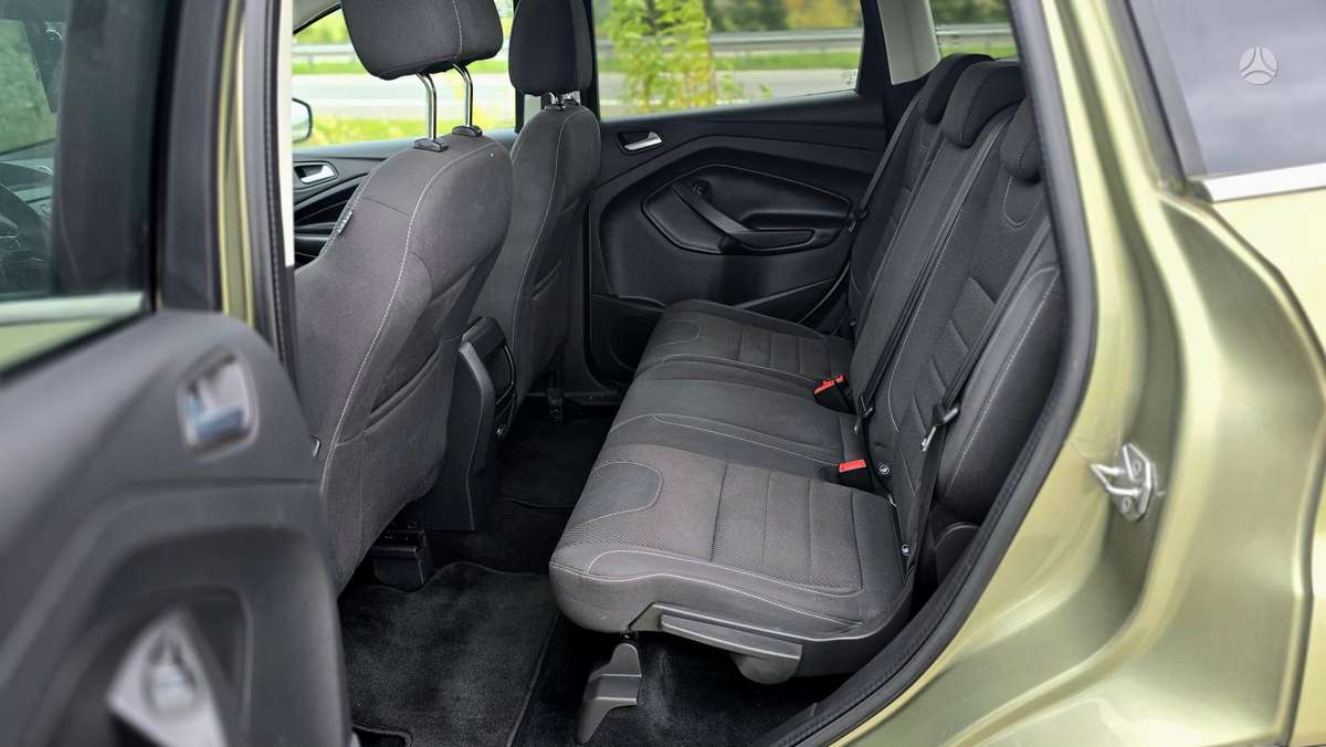 Ford Kuga 2013 — photo 10