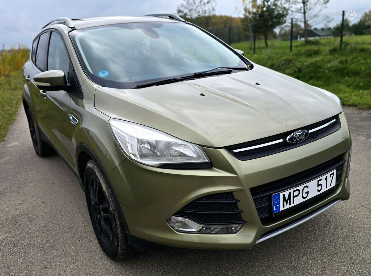 Ford Kuga 2013 — interior