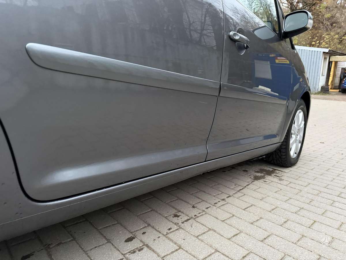 Volkswagen Touran 2006 — photo 10