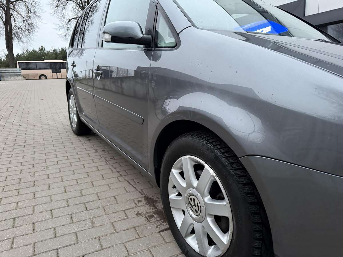 Volkswagen Touran 2006 — photo 11