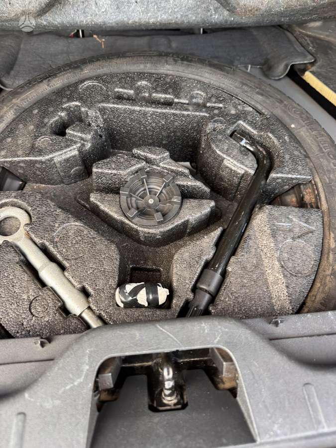 Volvo XC60 2009 — photo 28