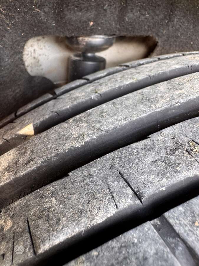Volvo XC60 2009 — photo 29
