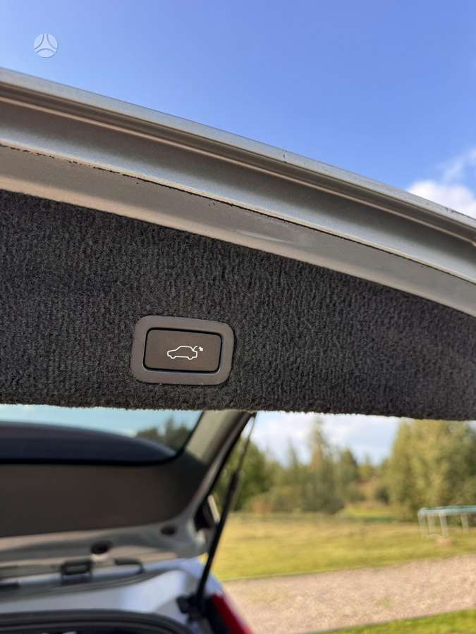 Volvo XC60 2009 — photo 30