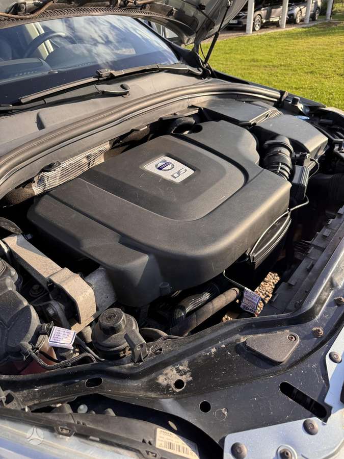 Volvo XC60 2009 — photo 33
