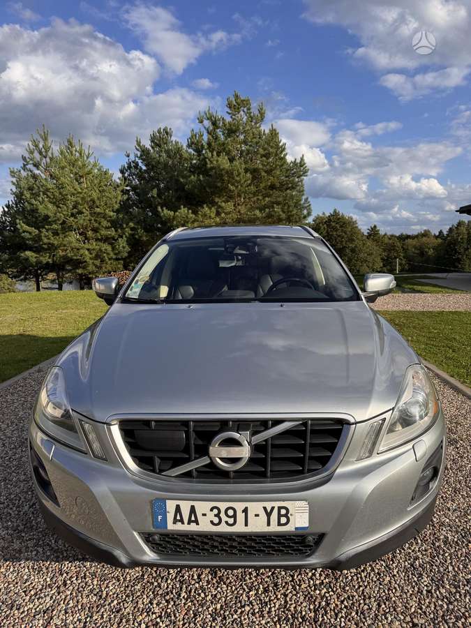 Volvo XC60 2009 — engine 2400 cm³, 175 HP (129kW)
