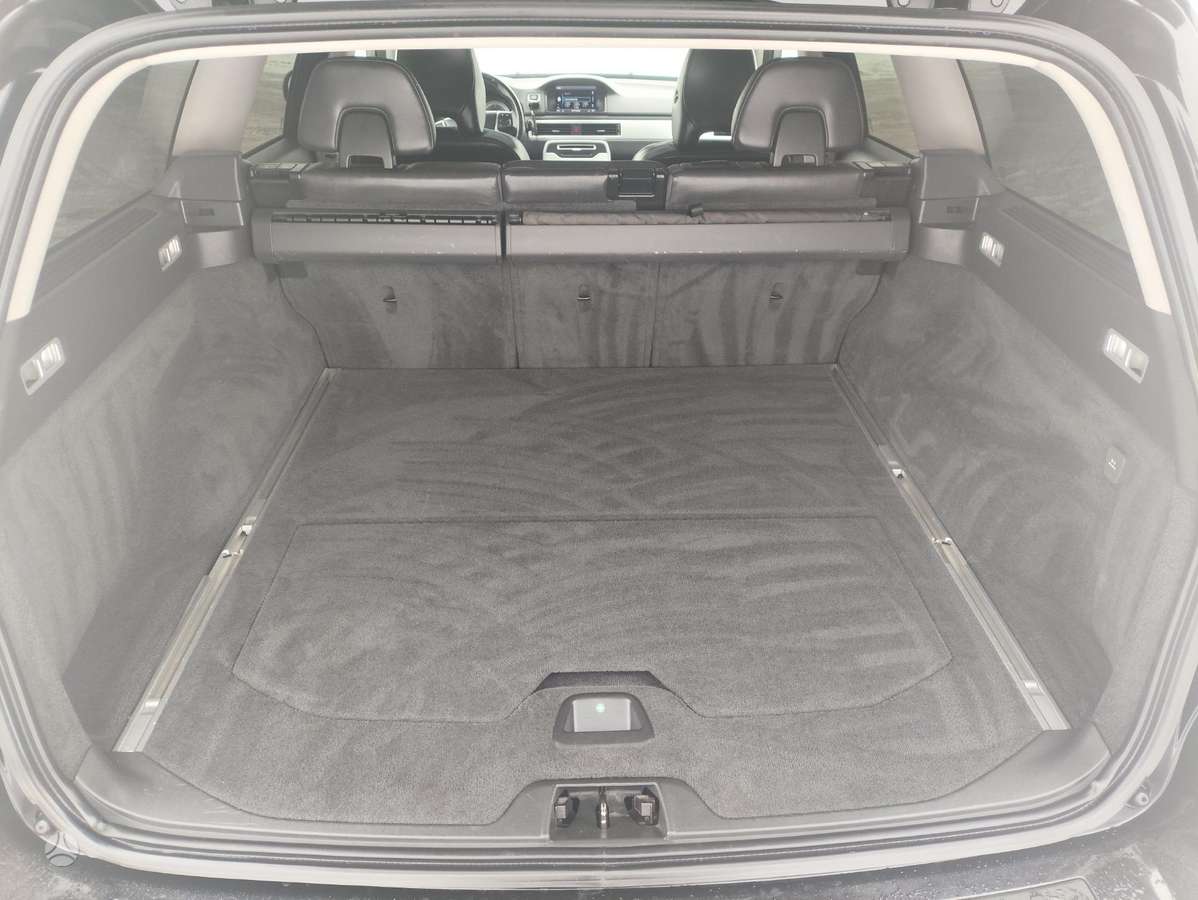 Volvo V70 2013 — photo 13