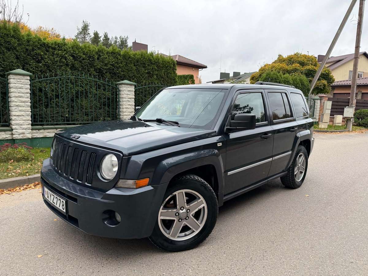 Jeep Patriot 2009 — вигляд ззаду