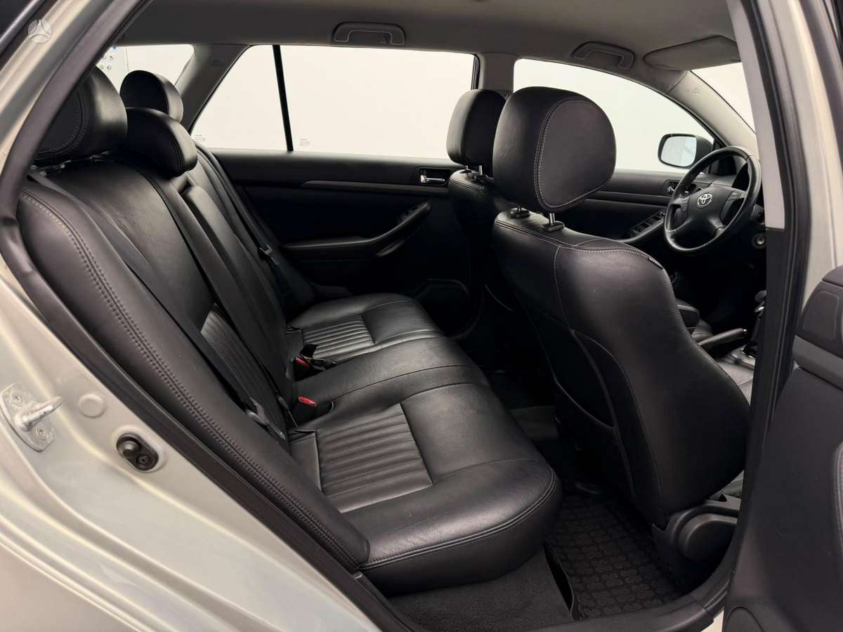 Toyota Avensis 2008 — photo 14