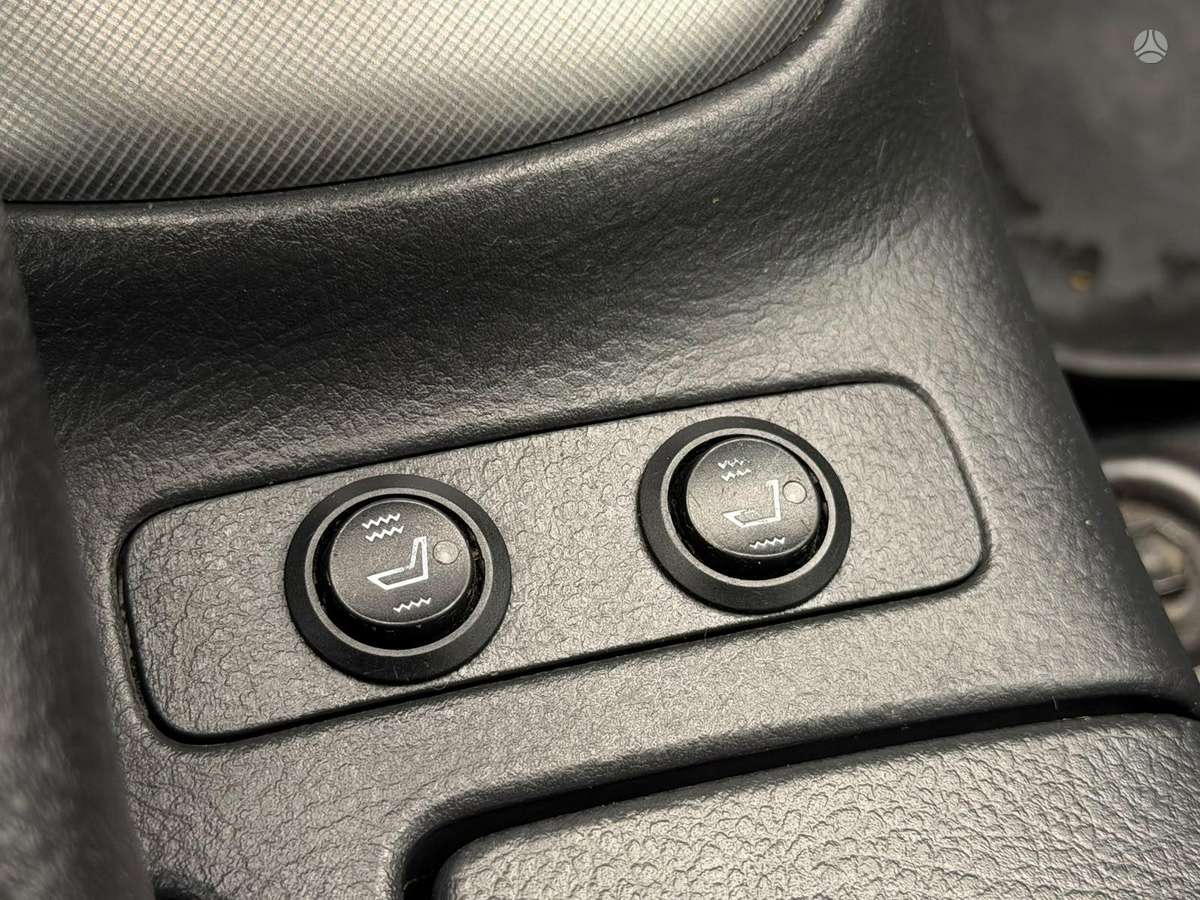 Toyota Avensis 2008 — photo 28