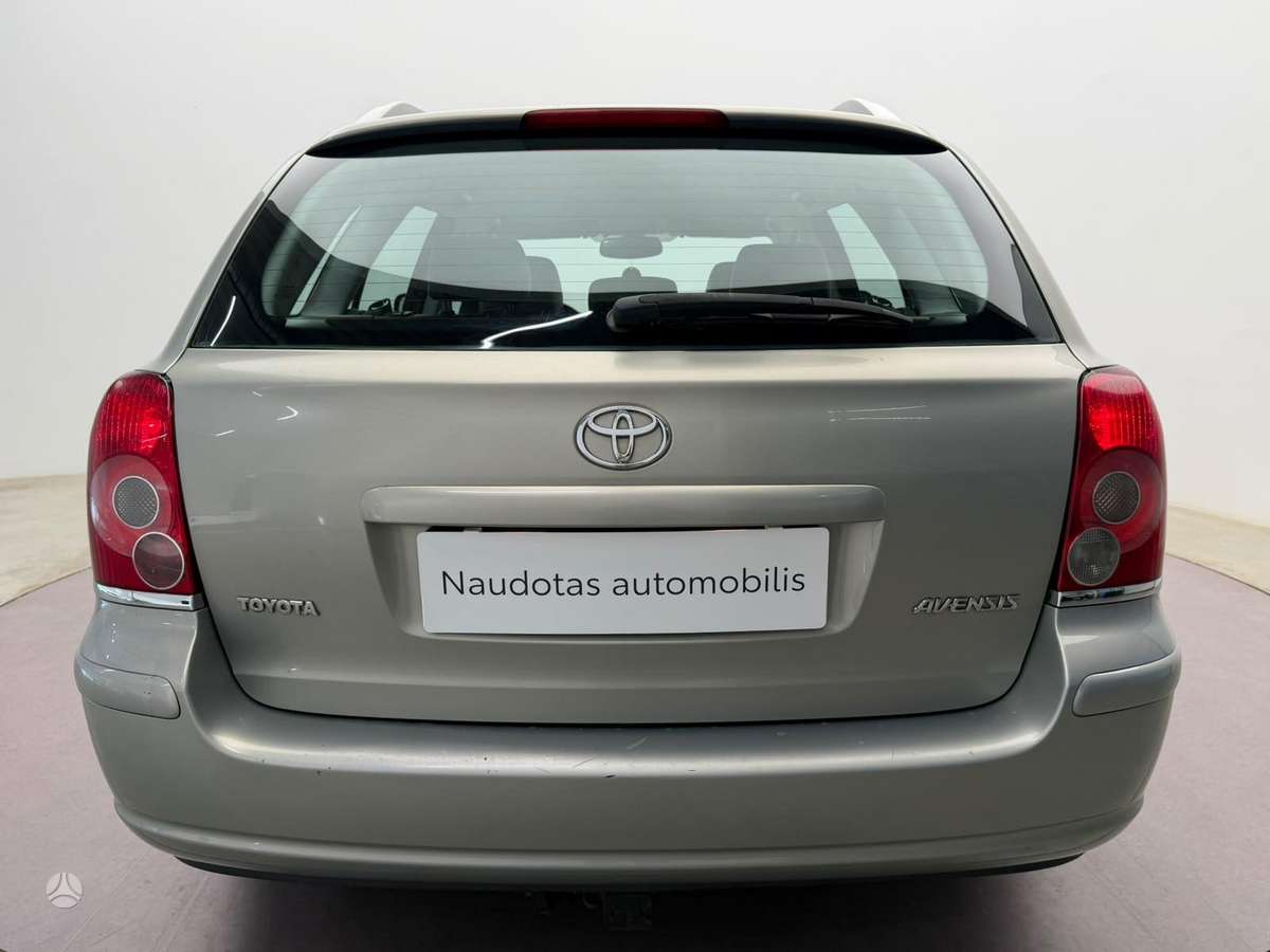 Toyota Avensis 2008 — photo 31