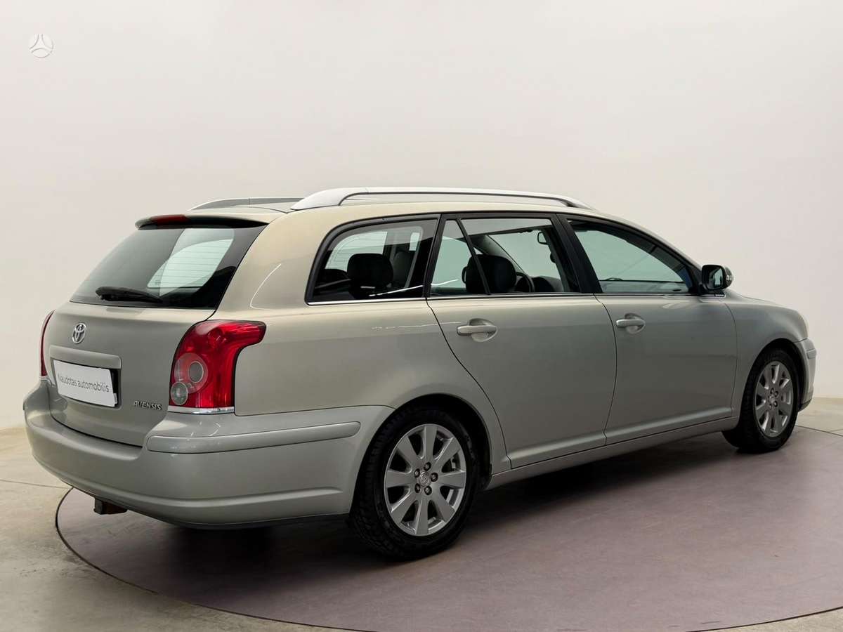 Toyota Avensis 2008 — photo 8