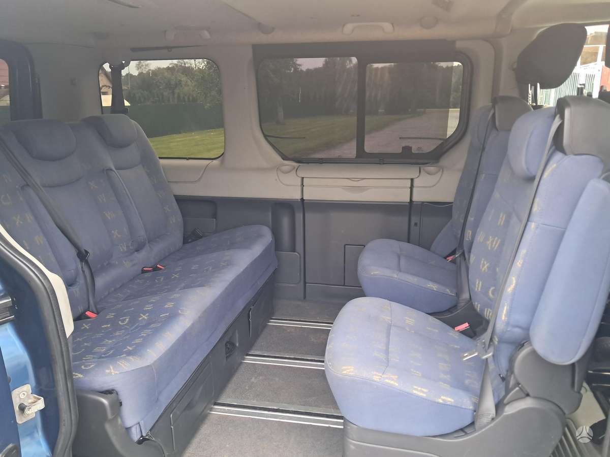 Renault Trafic 2005 — photo 11