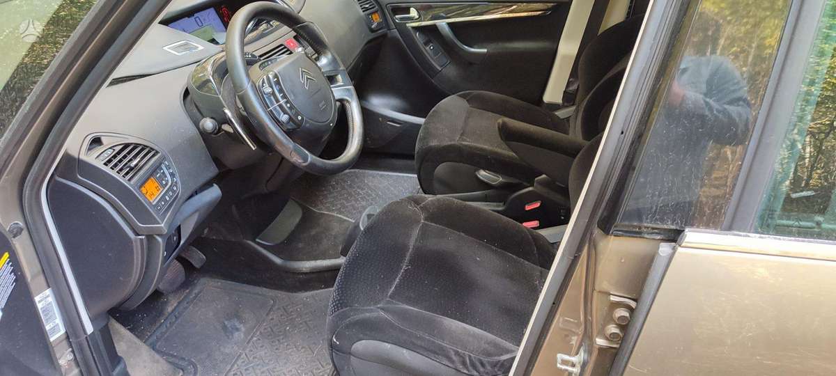 Citroen C4 2008 — photo 7