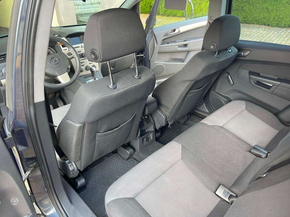 Opel Zafira 2008 — photo 11