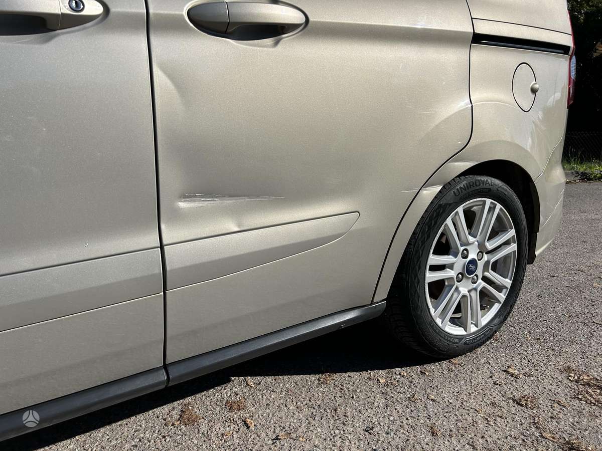Ford Tourneo 2015 — photo 10