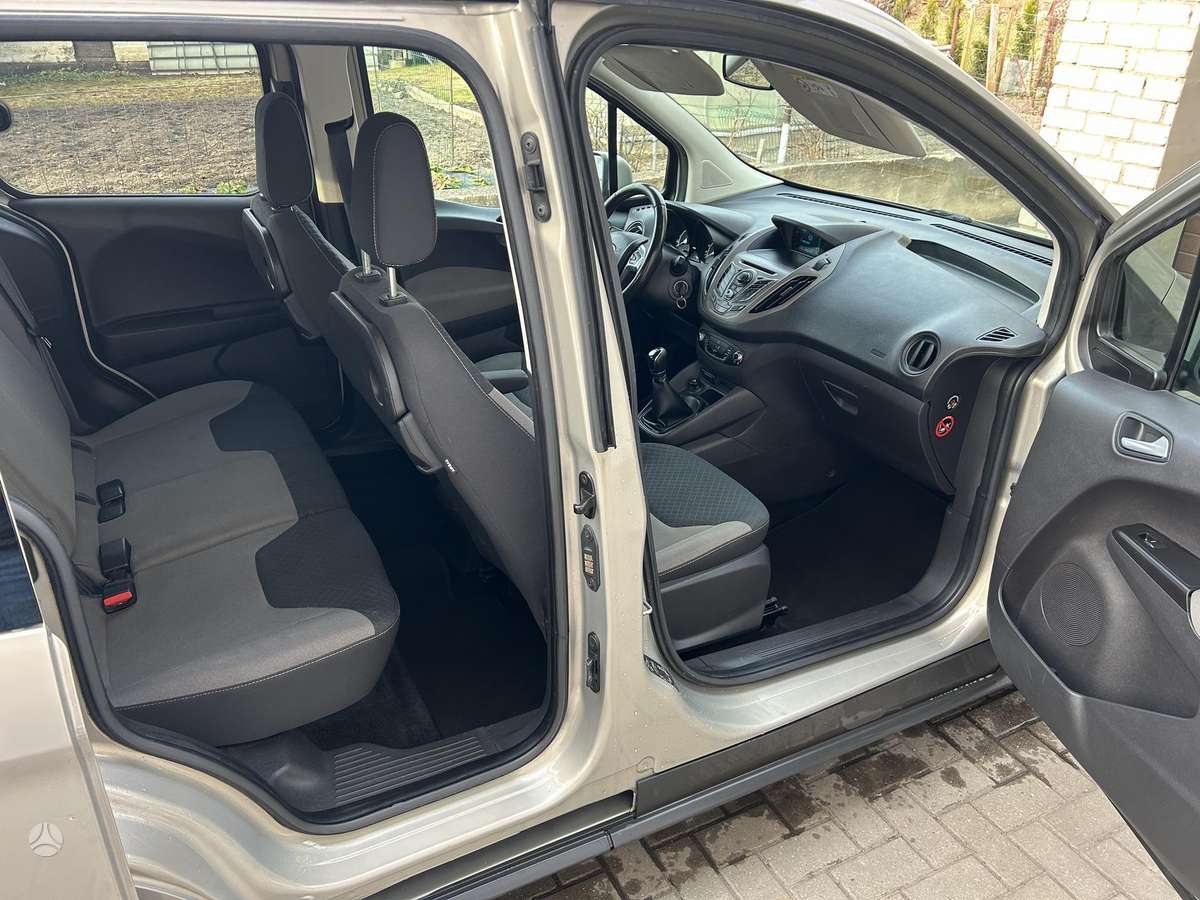Ford Tourneo 2015 — photo 17